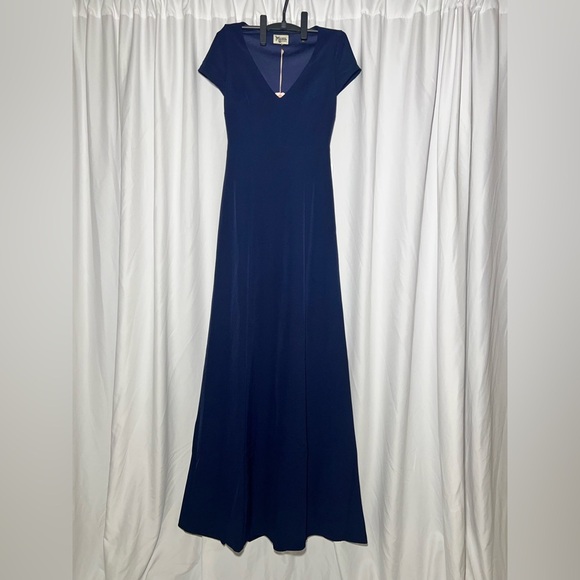 Show Me Your MuMu Geneva Crepe Gown | XXS NWT - Picture 3 of 11